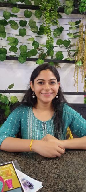 Dr. Divya  Gupta